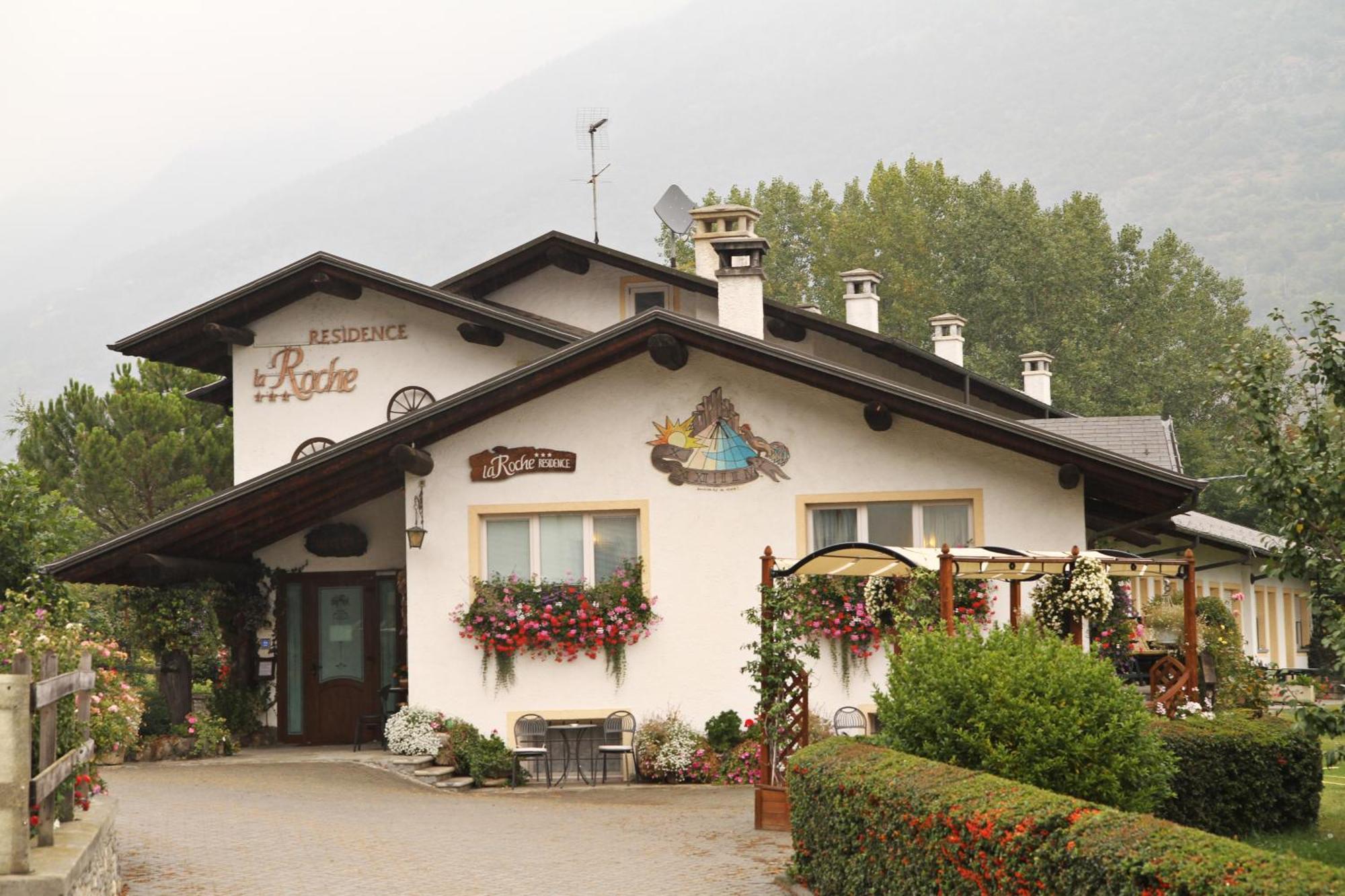 La Roche Hotel Appartments Aosta Eksteriør billede